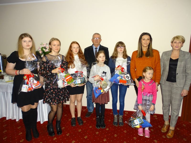 77260553 2231553416948283 8435121542332940288 n